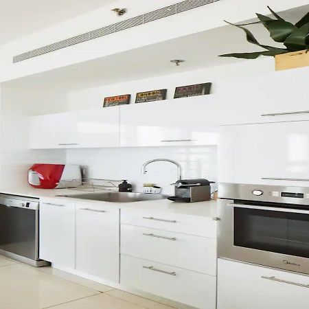 O&O Group- Special Apartment Sea View Luxury Tower バト・ヤム エクステリア 写真
