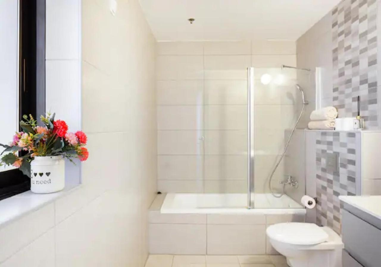 O&O Group- Special Apartment Sea View Luxury Tower バト・ヤム エクステリア 写真