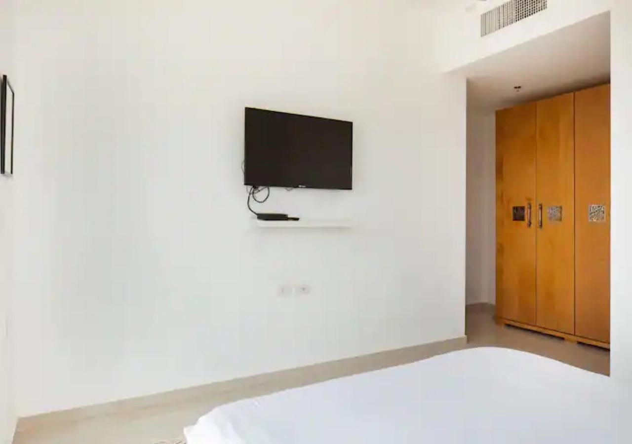 O&O Group- Special Apartment Sea View Luxury Tower バト・ヤム エクステリア 写真